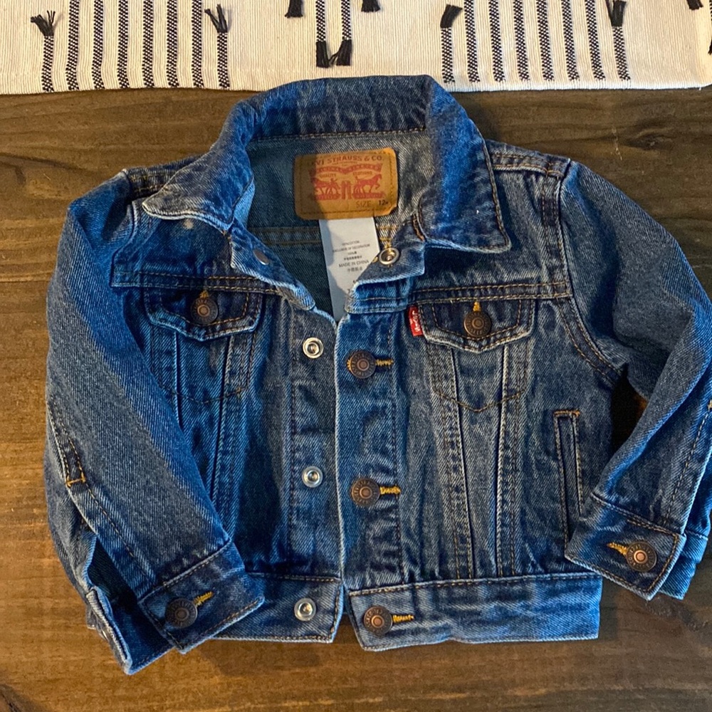 Like New Levis baby jean jacket